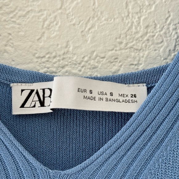 Zara Blue Sleeveless Top V-neck Size Small - Picture 2 of 8